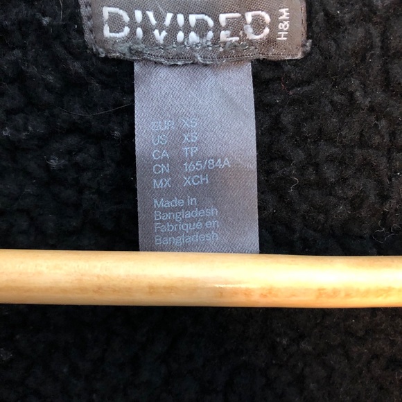 Black Sherpa Denim Jacket - Picture 4 of 5